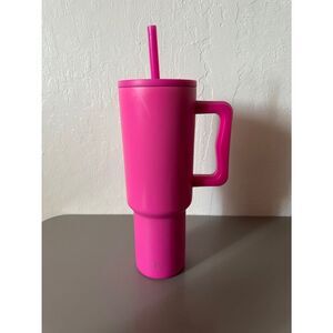 Neon pink Simple Modern 40 oz tumbler